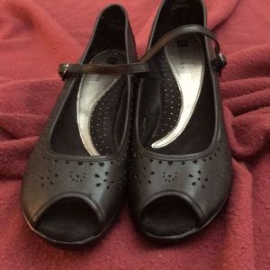 Women’s Black Mary Jane White Mountain Peek Toe sandals Size 10